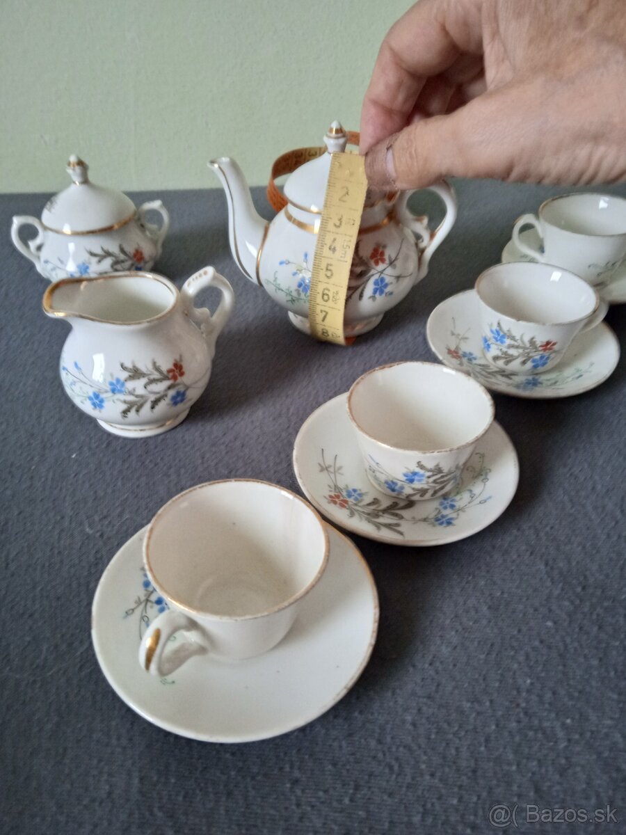 Miniatúrna súprava na kavu