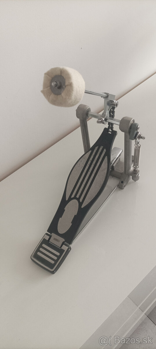 Jednošľapka na kopák – kick drum