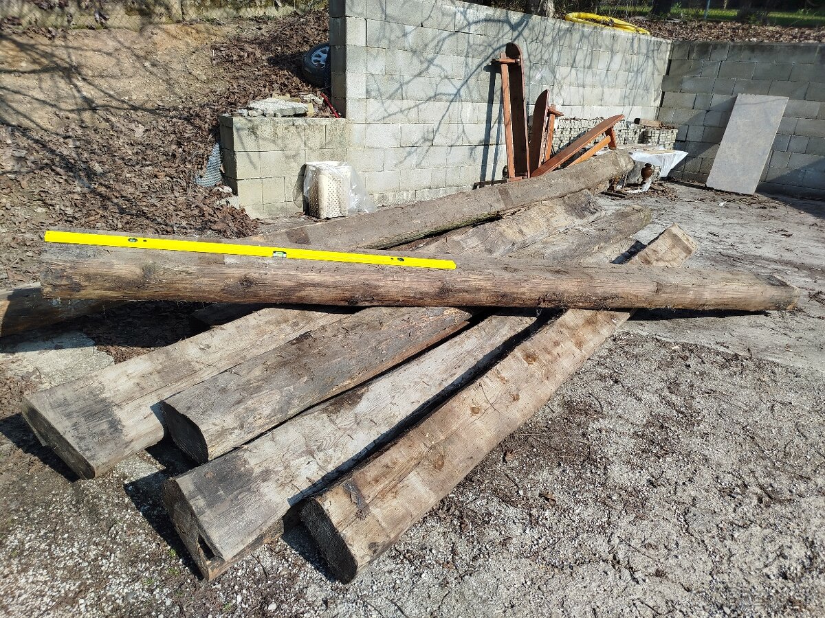 Predám staré drevo, hranoly