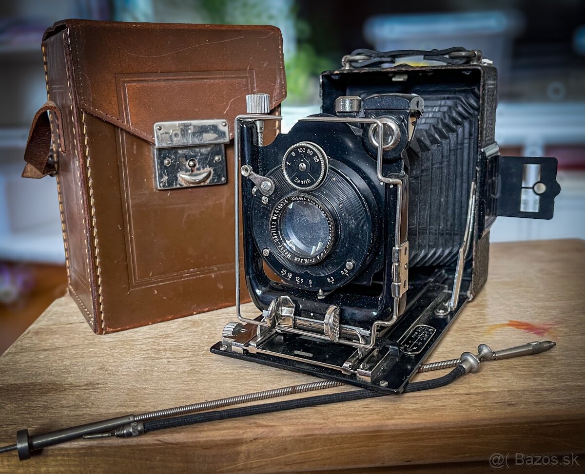 Predam starý historický fotoaparat