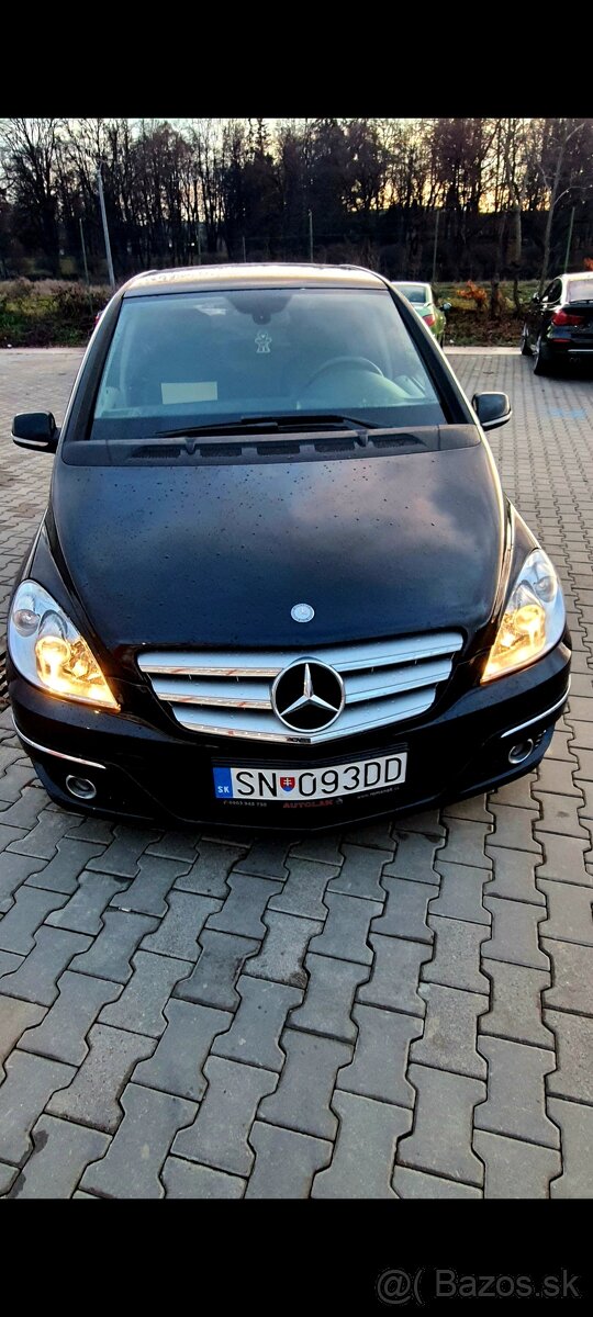 Mercedes B200