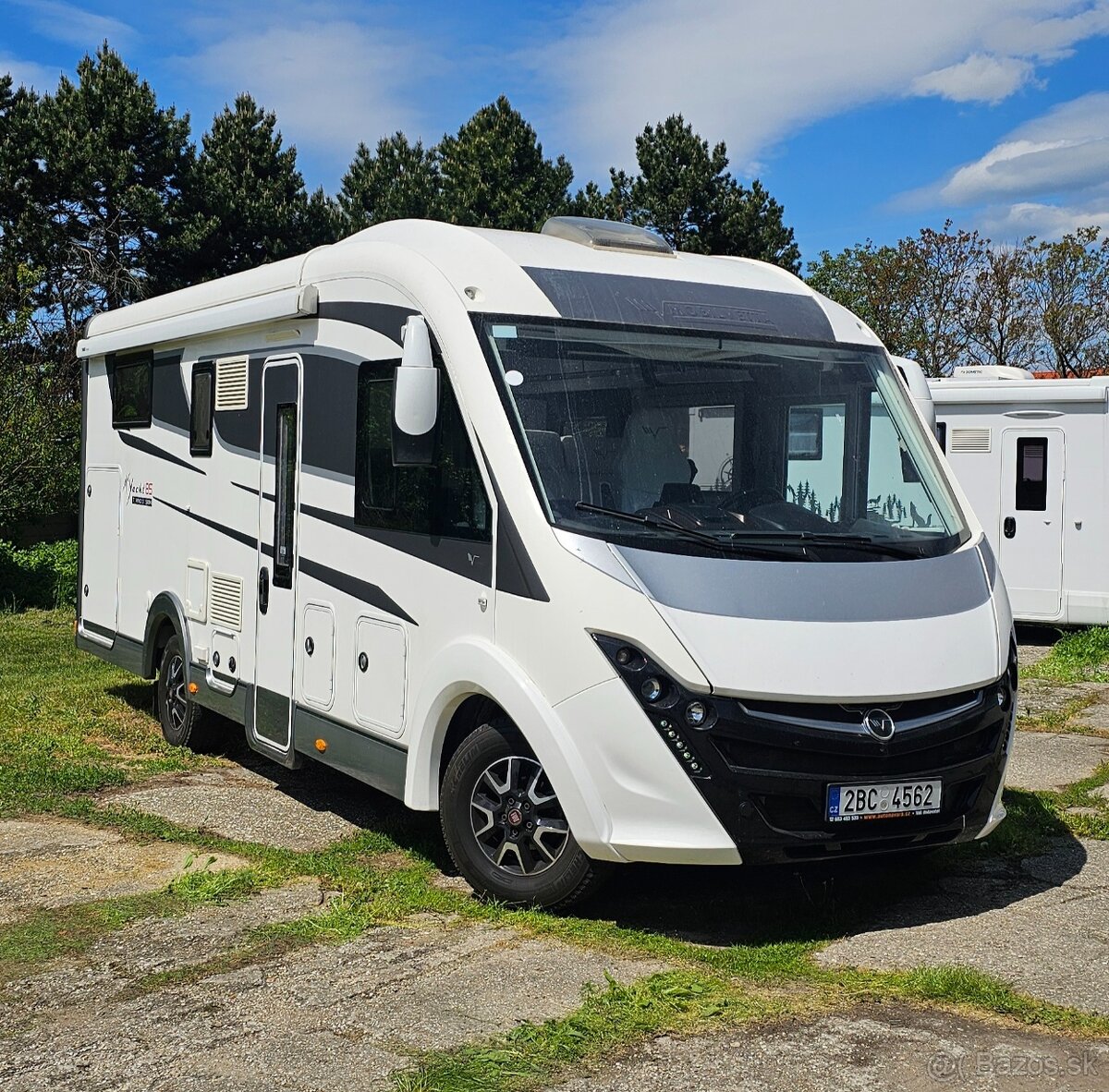 5 míst 180PS bez AdBlue Iveco motor Mobilvetta obytné auto
