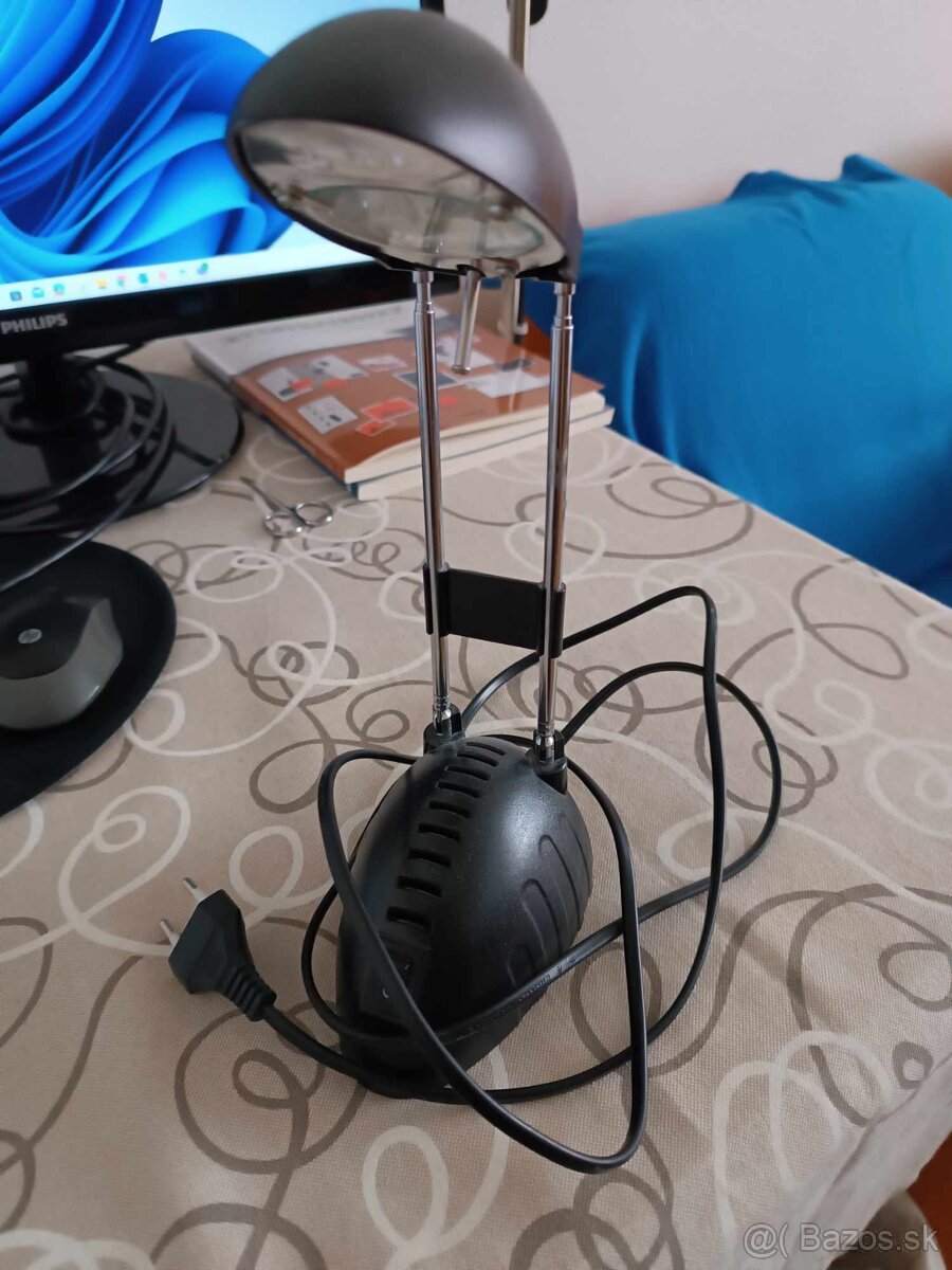 Predam stolovu lampu