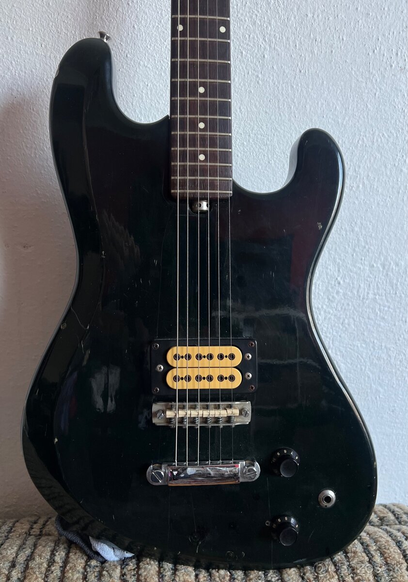 EKO C01 Elektrická gitara