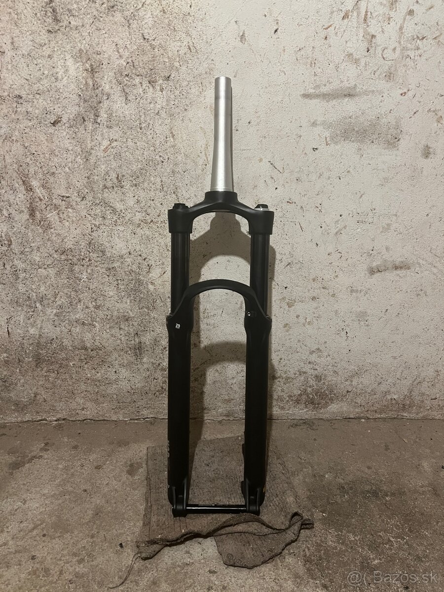 SR Suntour XCR34, 29”, 140mm