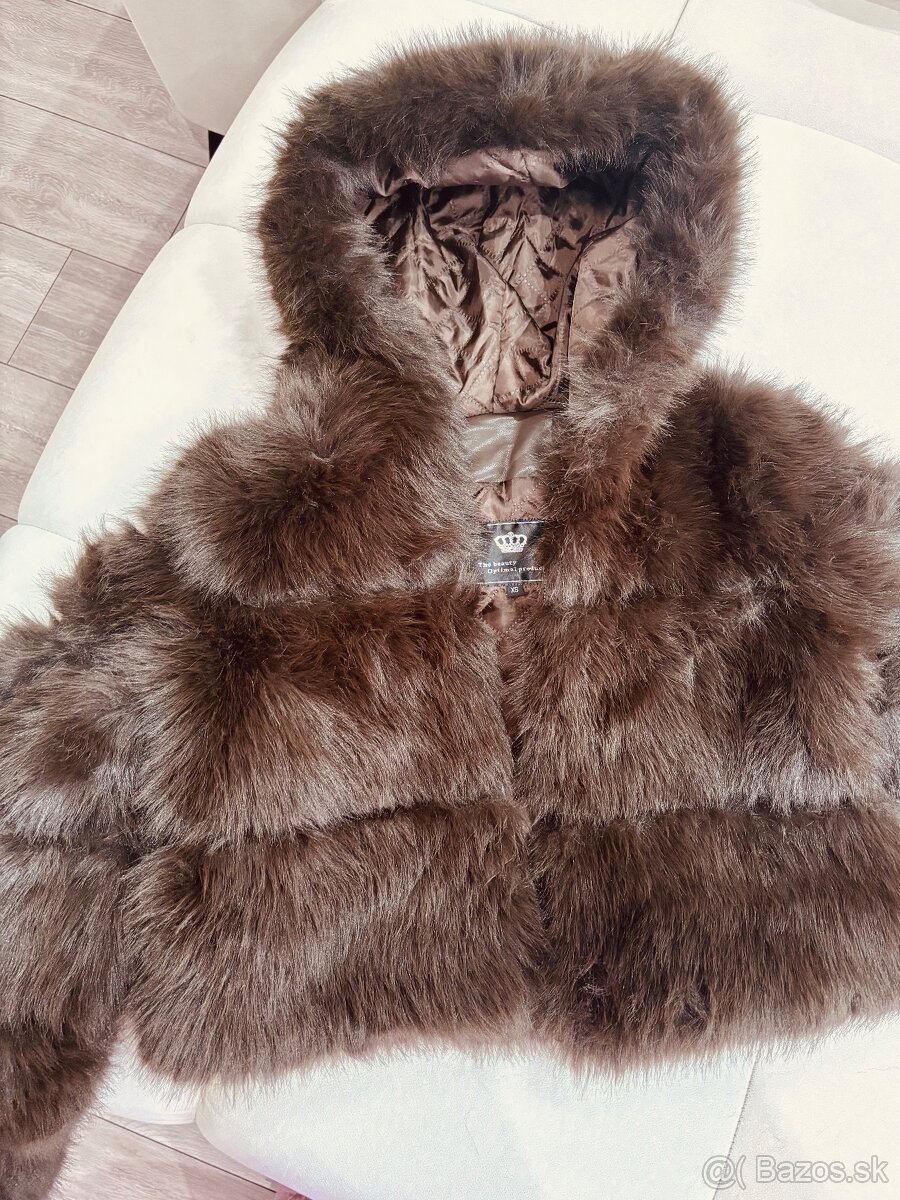Bunda z umelej kožušiny