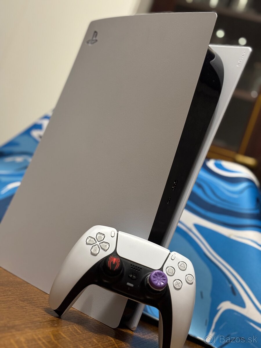 Playstation 5 (disková verzia) - veľmi dobrý stav