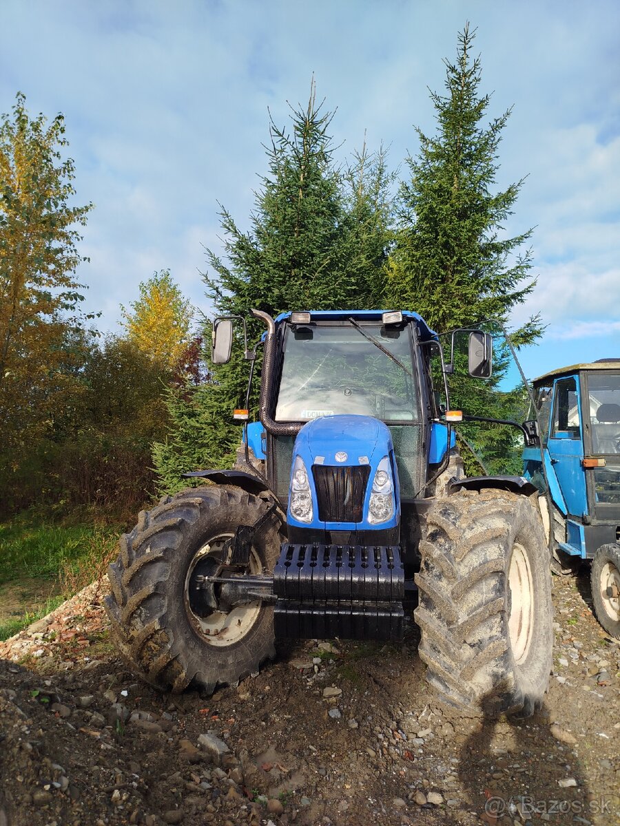 Traktor New Holland TL90A