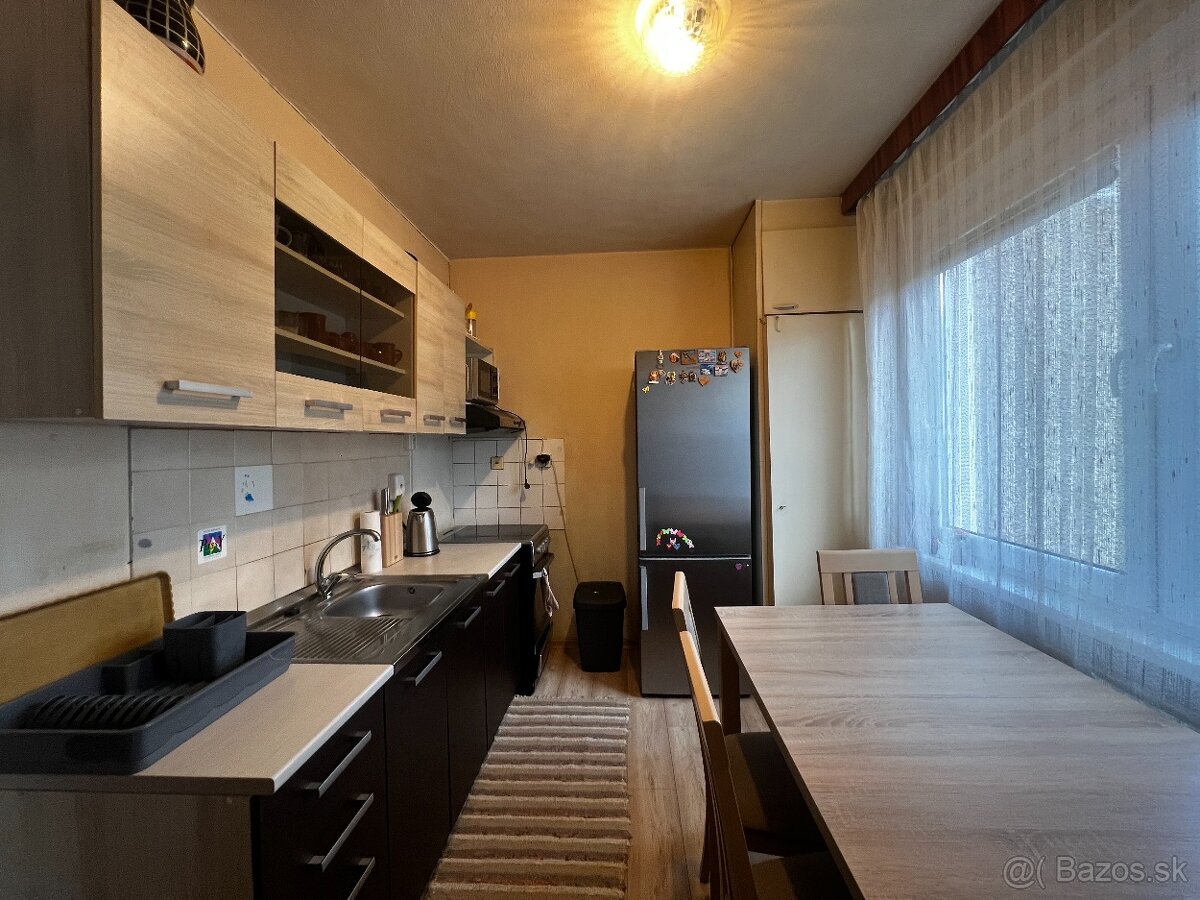 Prenájom 3 izbový byt na Brezovci