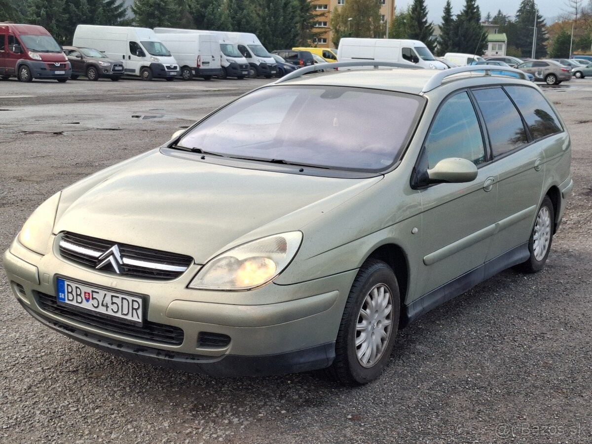 Citroen c5 2.2hdi Vytláča vodu zo systému vodná pumpa alebo