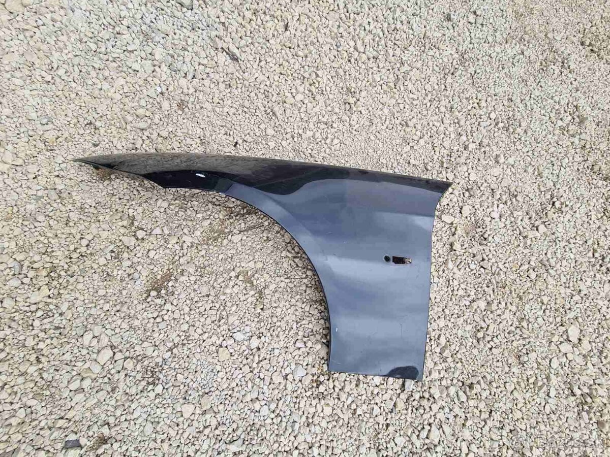 Ľavý blatník BMW 1 F20