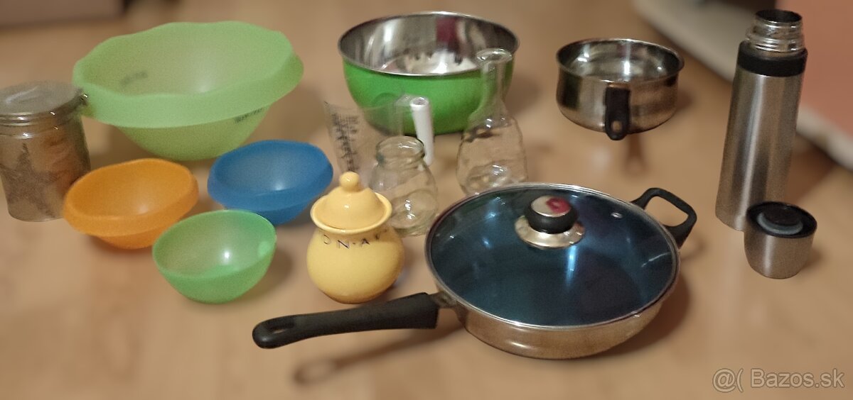 Kuchynské potreby - 12 ks