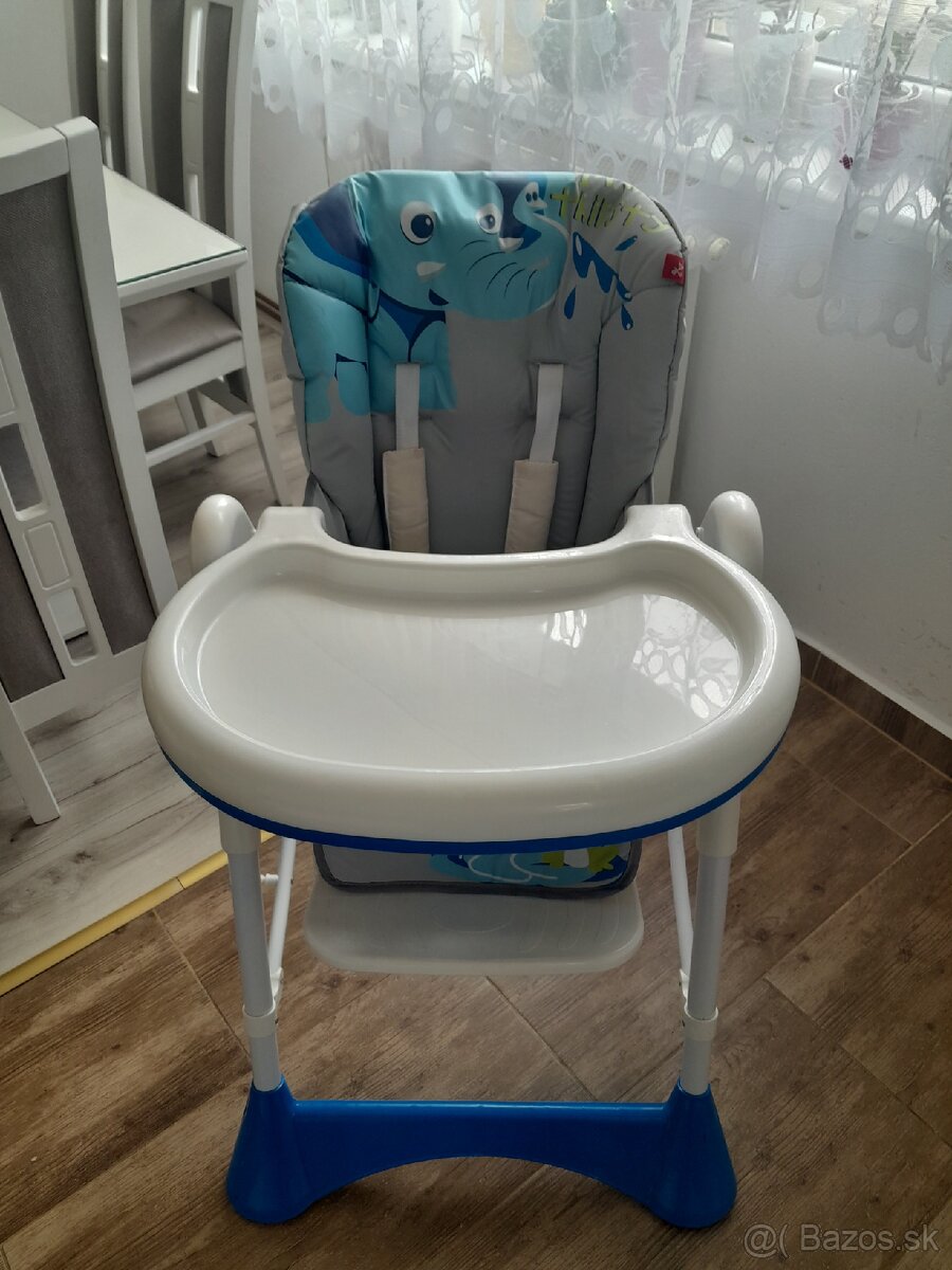 Jedálenská stolička