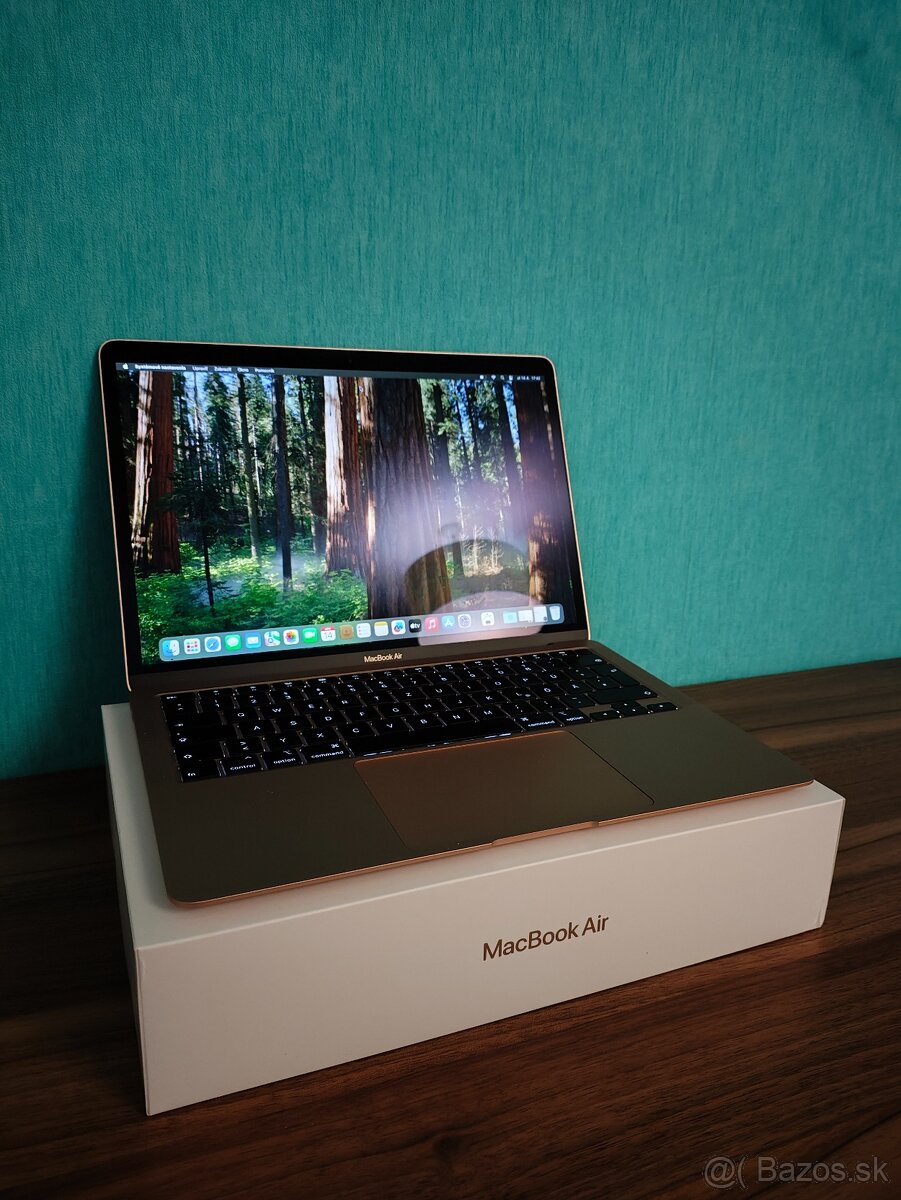 MacBook Air 2020 | i7 • 8GB • 256GB SSD