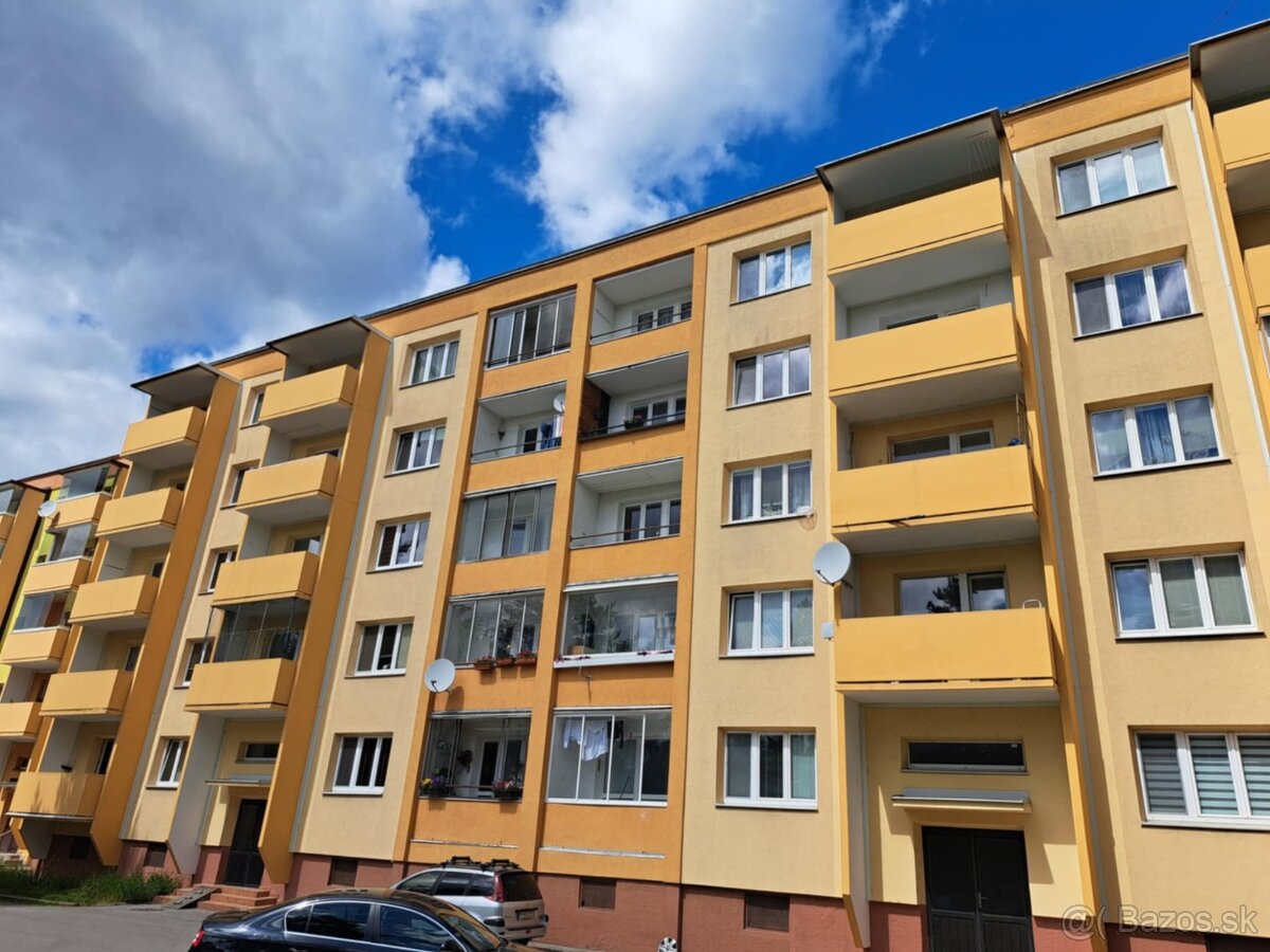 2 izbový byt s balkónom, Martin - Sever