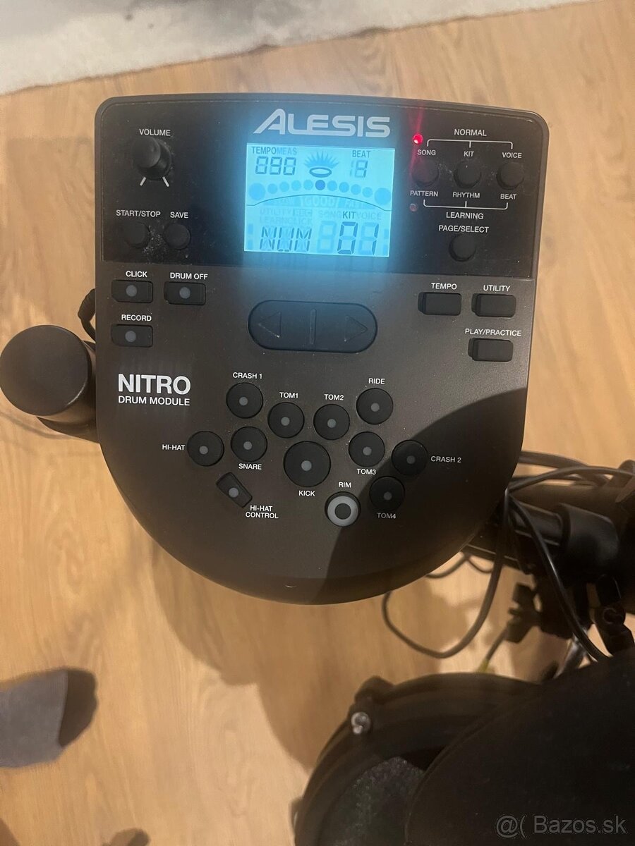 ALESIS Nitro Drum Kit - Elektronická bicia súprava