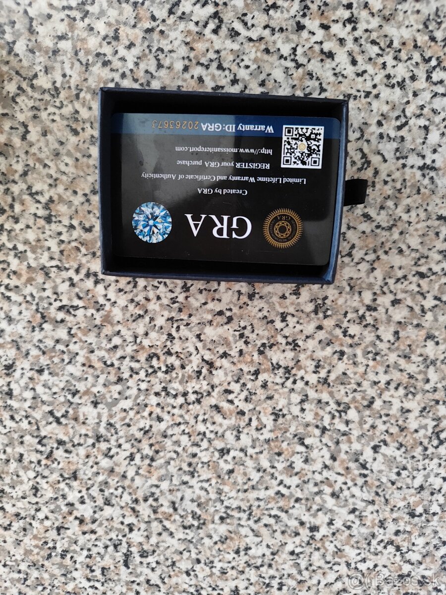 Predám náušnice Gra