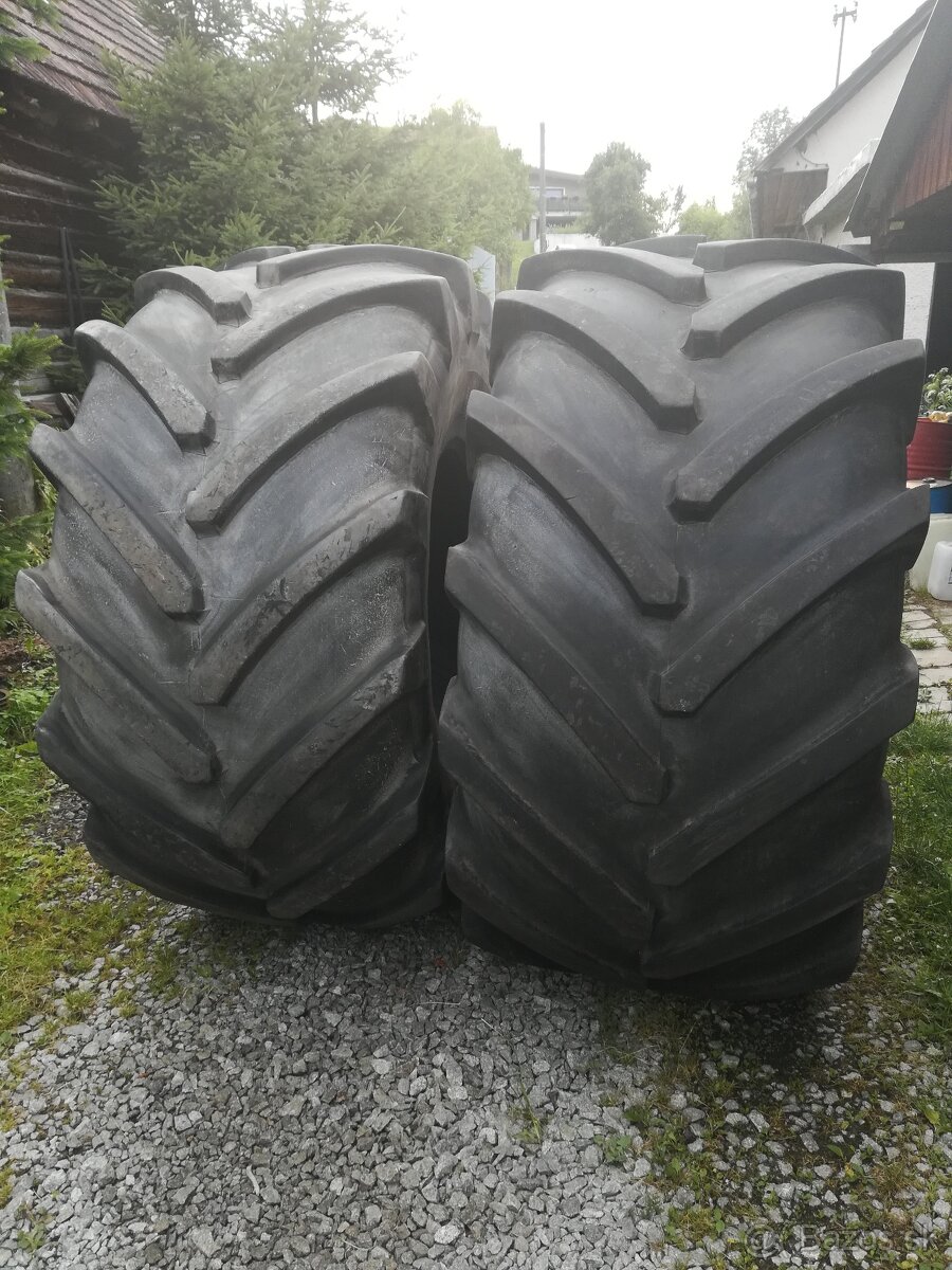 Kombajn pneumatiky 900/60R32 Michelin X-BIB