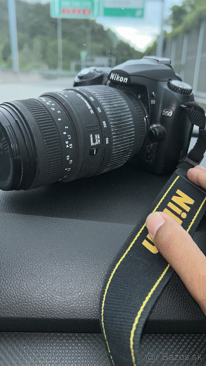 Nikon D50