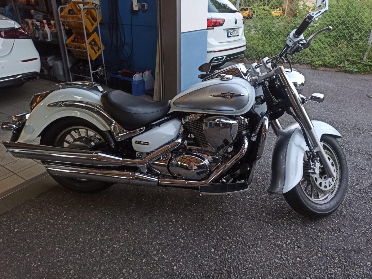 Suzuki C 800 VL 800 Intruder