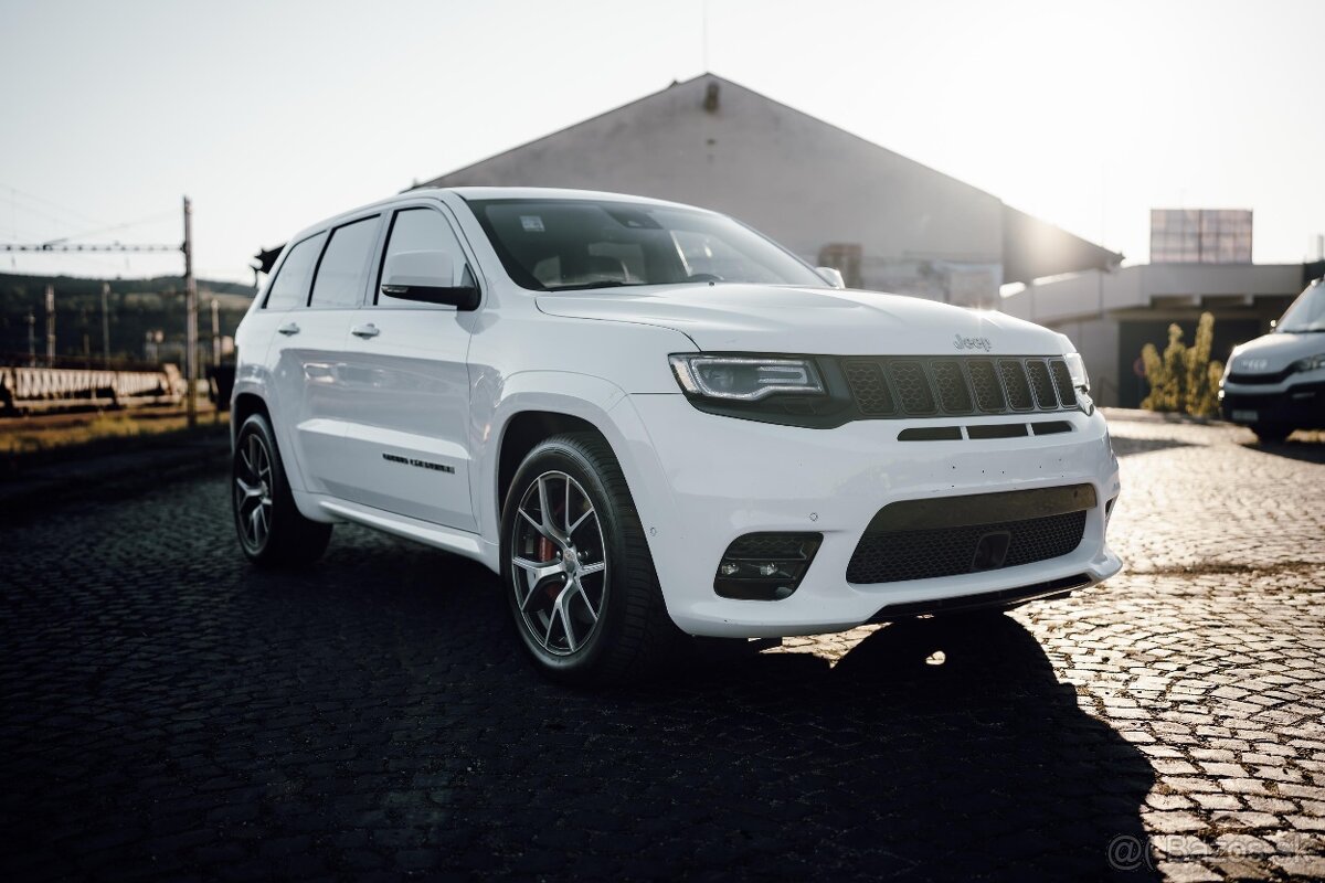 JEEP GRAND CHEROKEE SRT 6.4V8