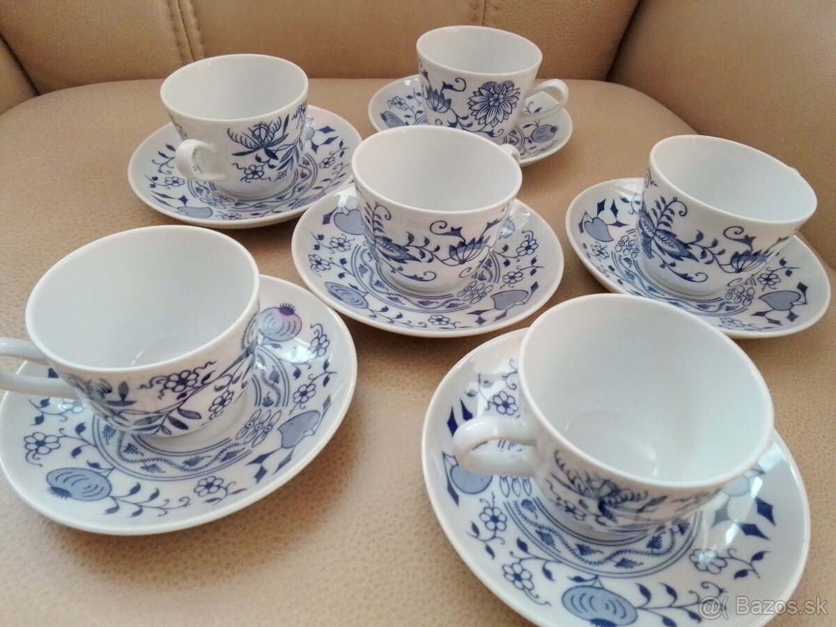 Šálky na kávu cibuľový vzor+Mocca lyžičky