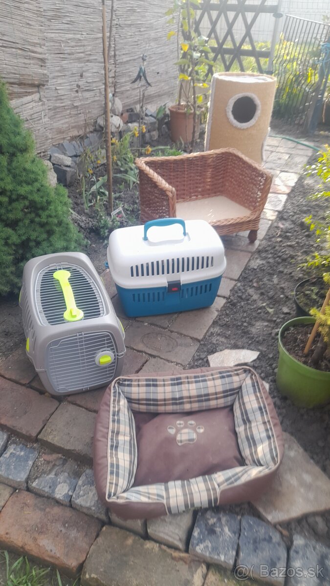 Škrabadlo, ležadlo, prepravný box