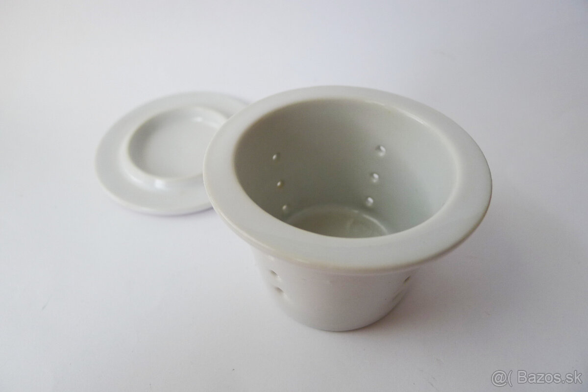 Porcelánové sitko na čaj
