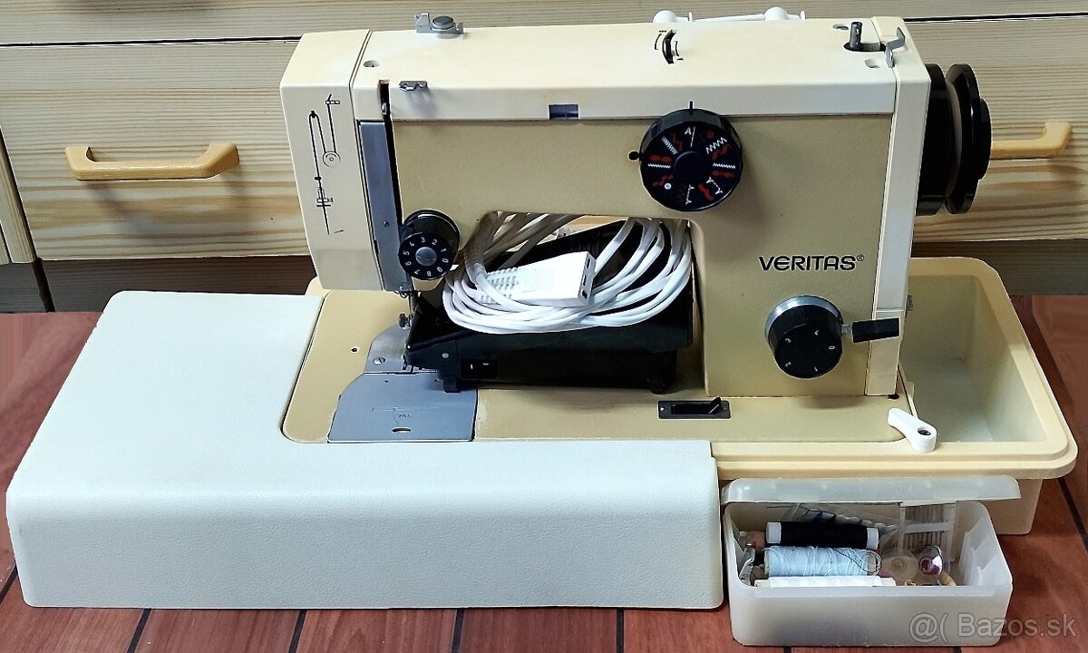 Šijací stroj Veritas.