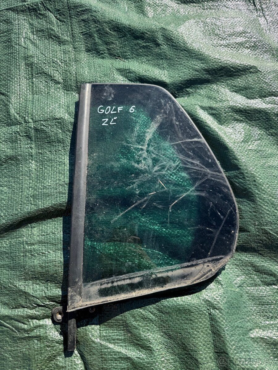 Zadné ľavé pevné okno Golf 6 hatchback
