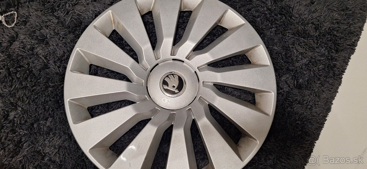 Škoda puklice tekton r17
