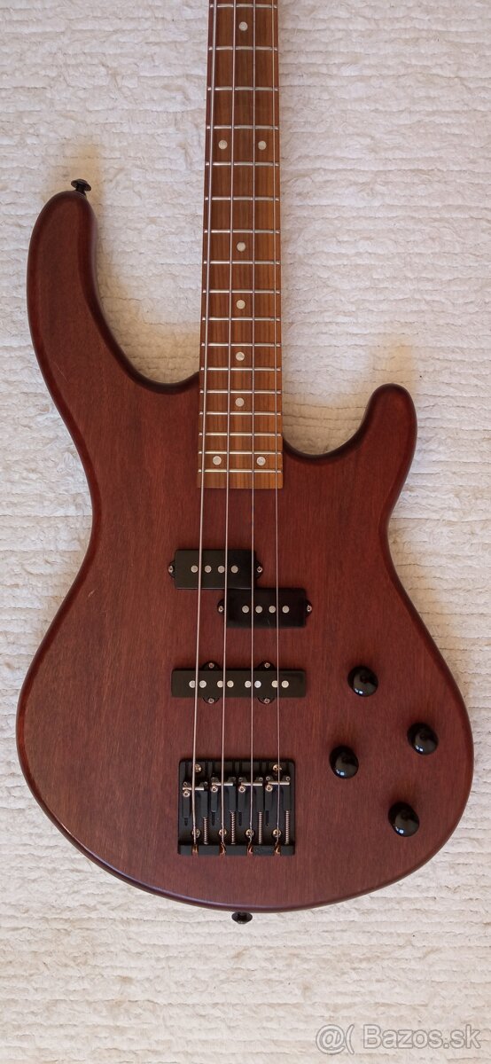 Aktívne snímače Precision Jazz bass