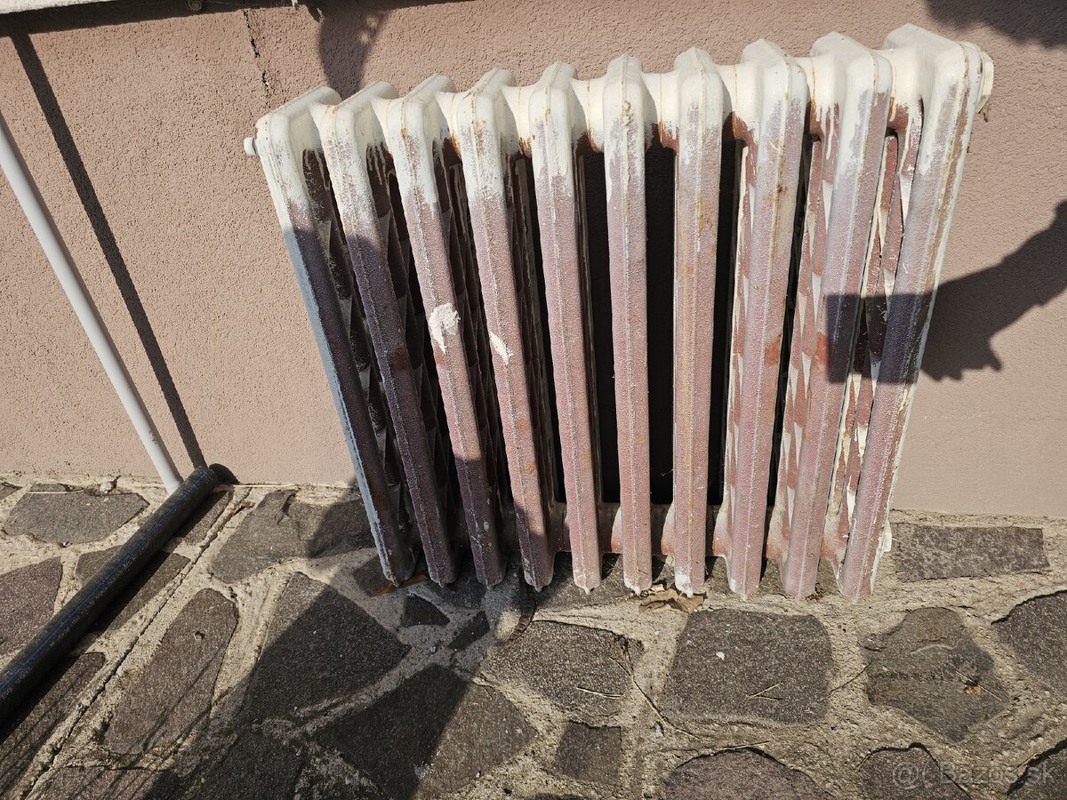 Liatinový radiátor 10 článkov