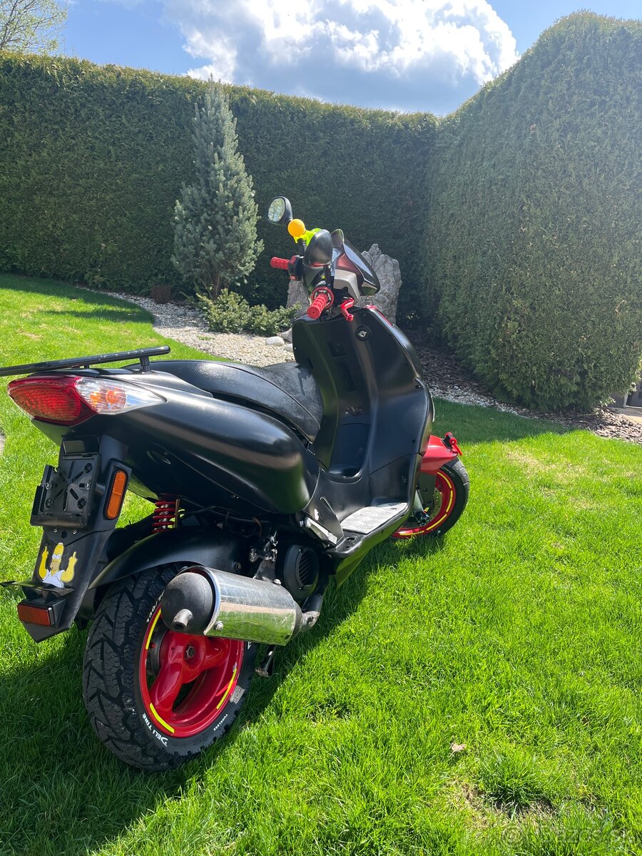 Skúter Kymco 80cc