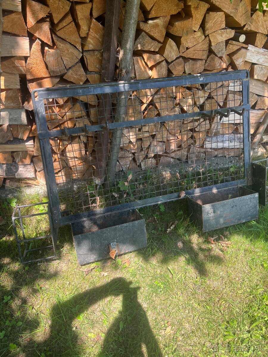 Predam zadnú mreže Ukt
