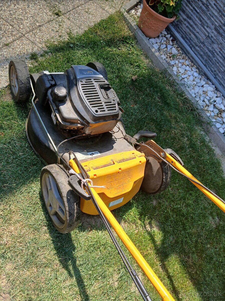 Benzínova Kosačka s pohonom