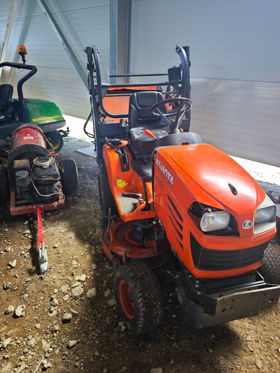 Traktorová kosačka Kubota G23-11