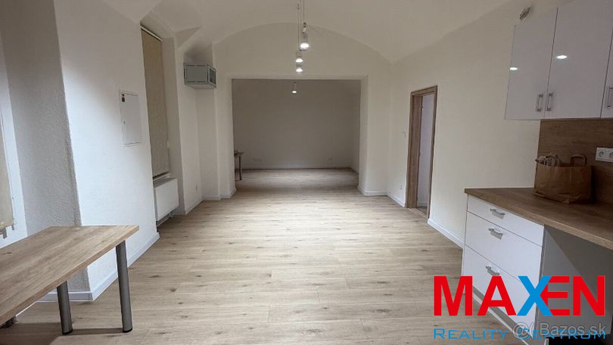 POŠTOVÁ - Historicke Centrum 122,8 m2, KOŠICE - Staré Mesto,
