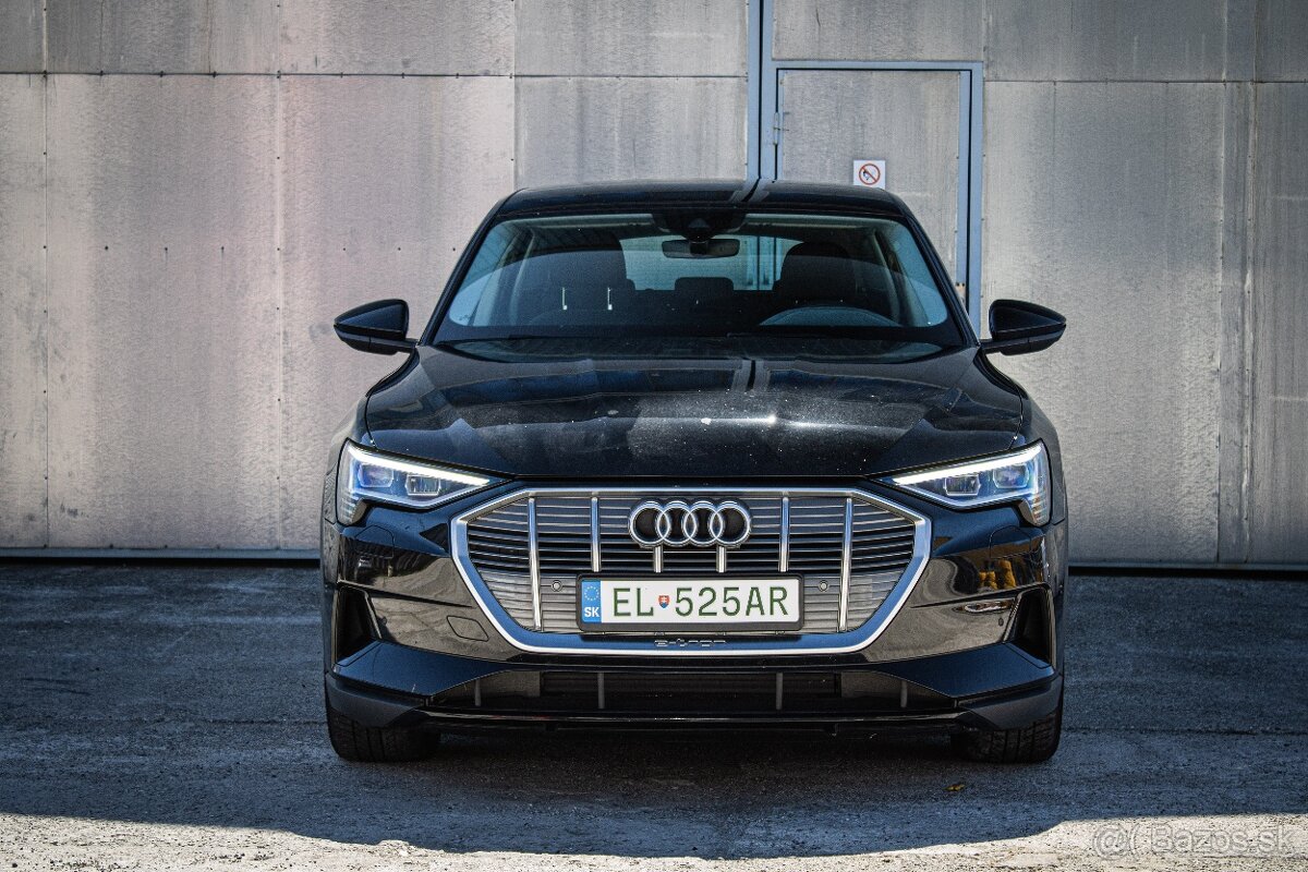 Audi E-tron 55 quattro, 300kW, Webasto, Vzduch, ťažné