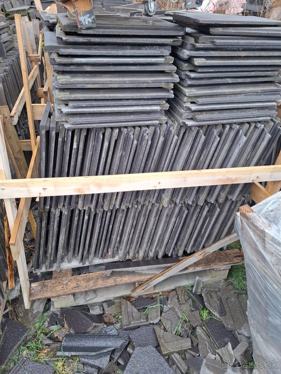 Predám škridľu terran zenit Evo cena 0,50