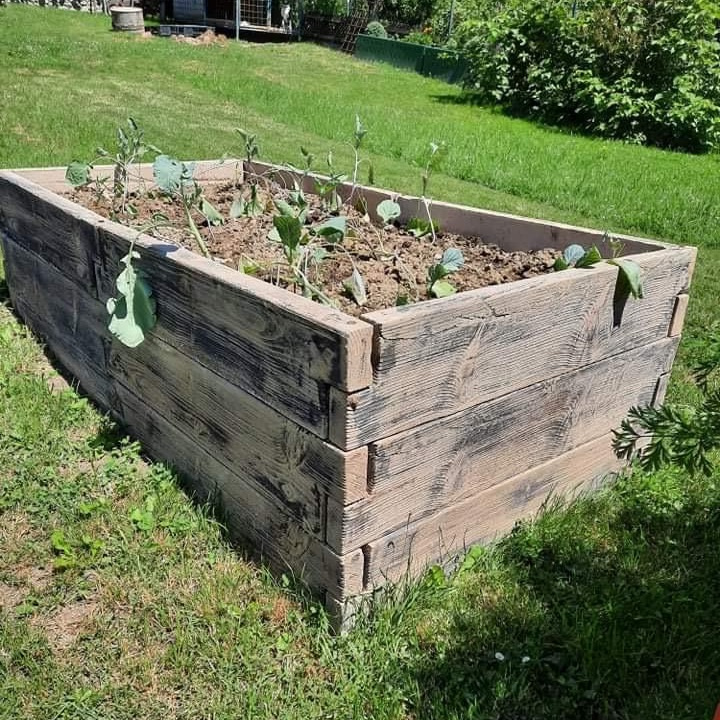 10% ZĽAVA na Betónové vyvýšené záhony ucelené zostavy