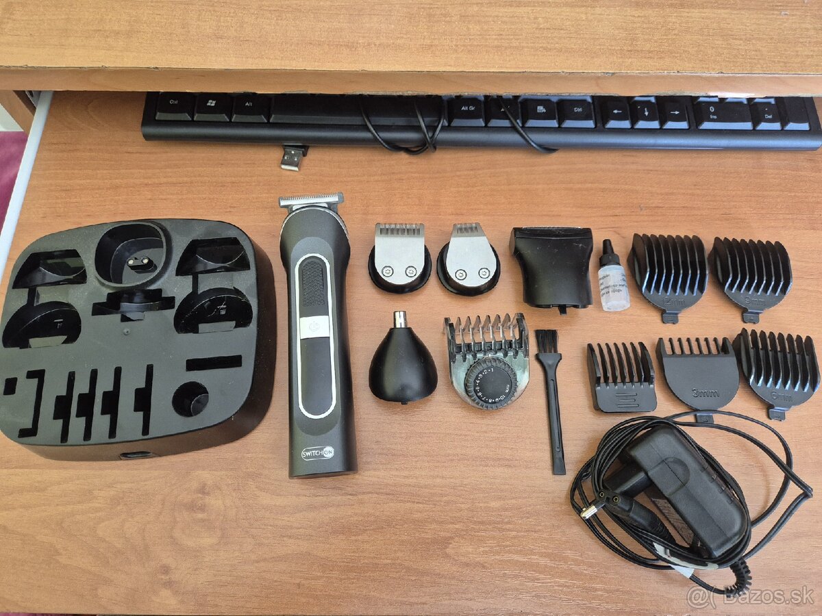 Strihací strojček na vlasy