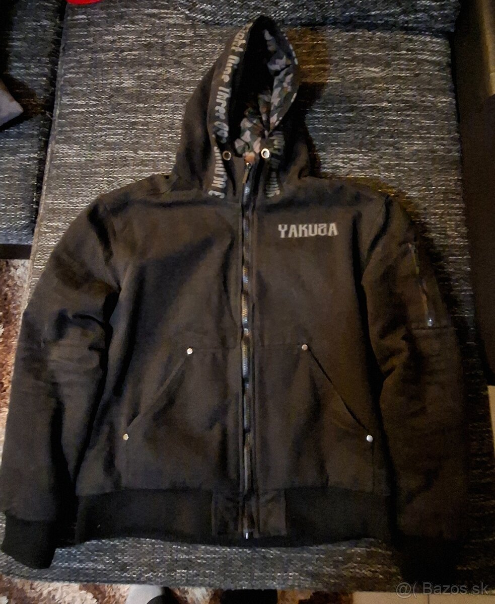 Yakuza zimna bunda