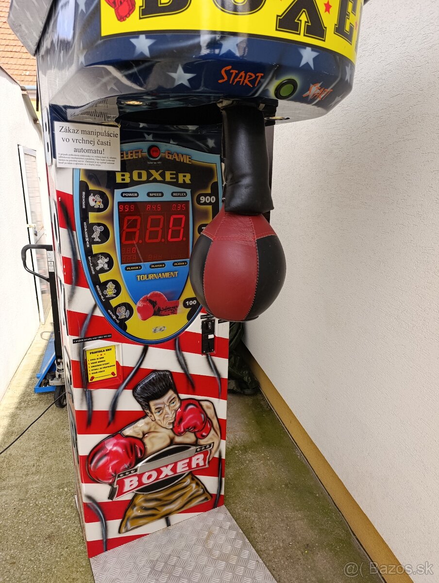 Zábavný automat - Boxer