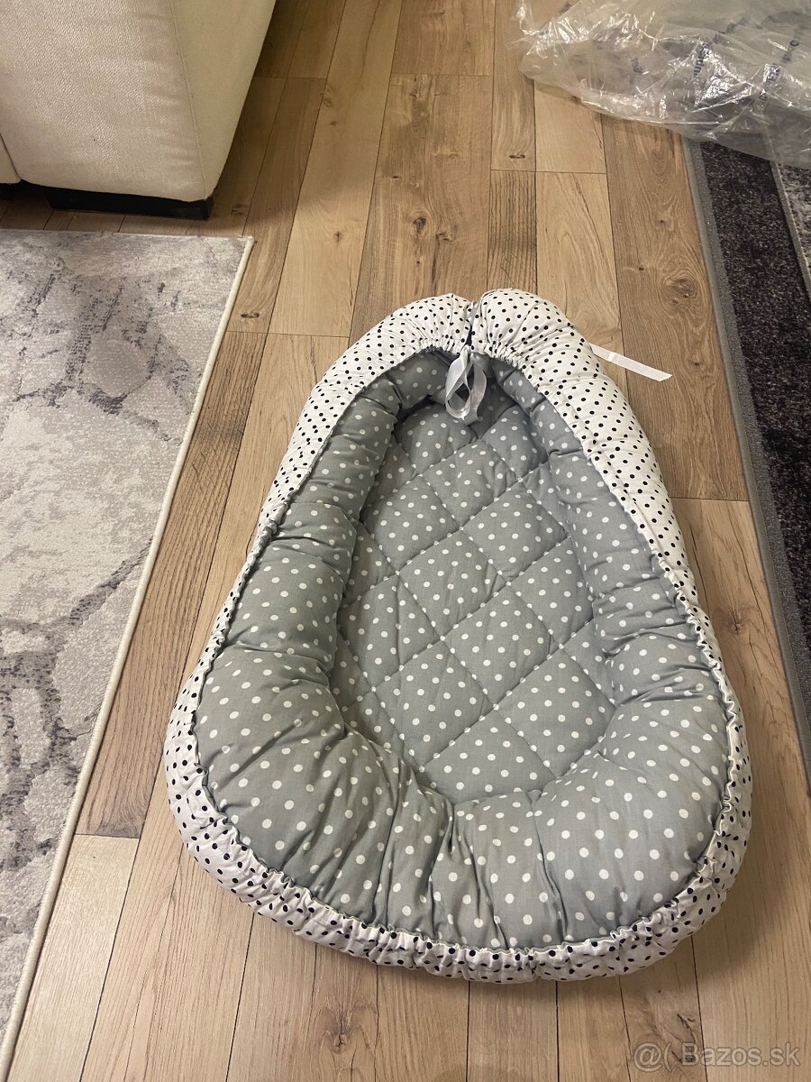 Hniezdo pre novorodenca