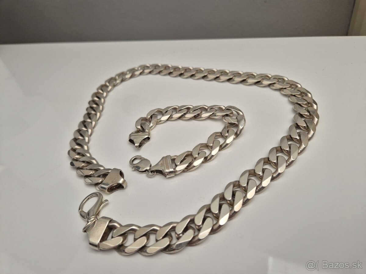 PREDÁM MASÍVNY STRIEBORNÝ PANCIER SET