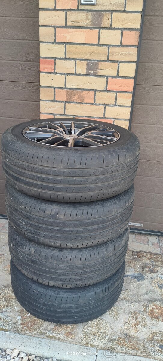 Letné pneu. Hankook Ventus Prime4-225/55r17"