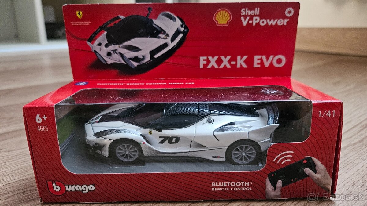 Ferrari FXX-K EVO Shell na diaľkové ovládanie