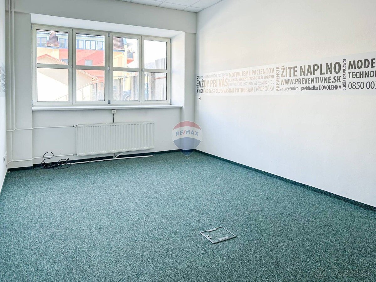 PRENÁJOM | Administratívny priestor s parkovaním na Skuteck