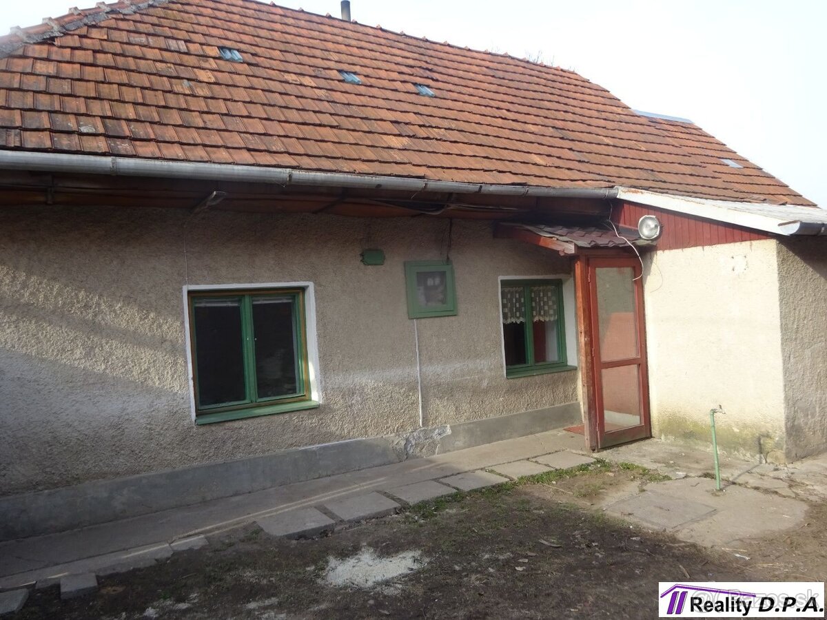 Exkluzívne - Rodinný dom s pozemkom 642 m2 za cenu 1 izbovéh